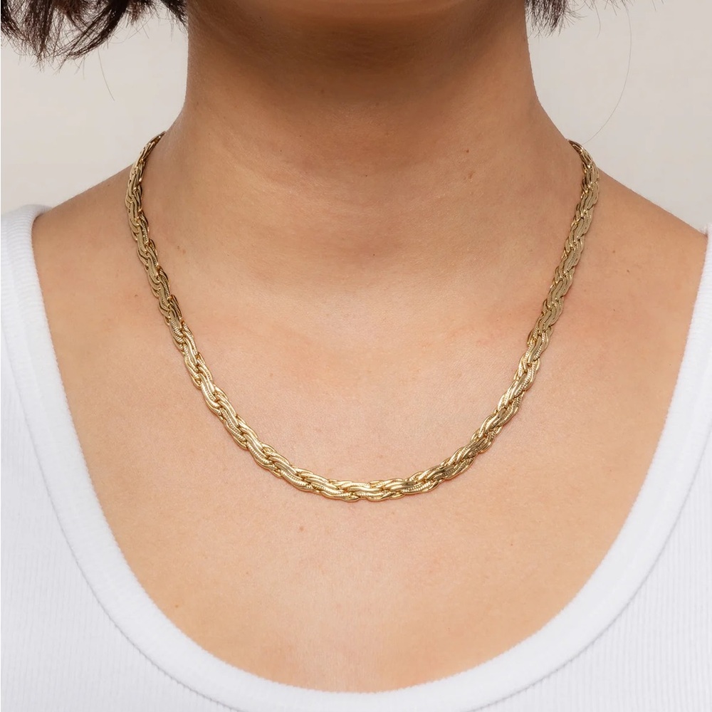 Miranda Frye Julia Necklace Gold - Picture 2 of 5